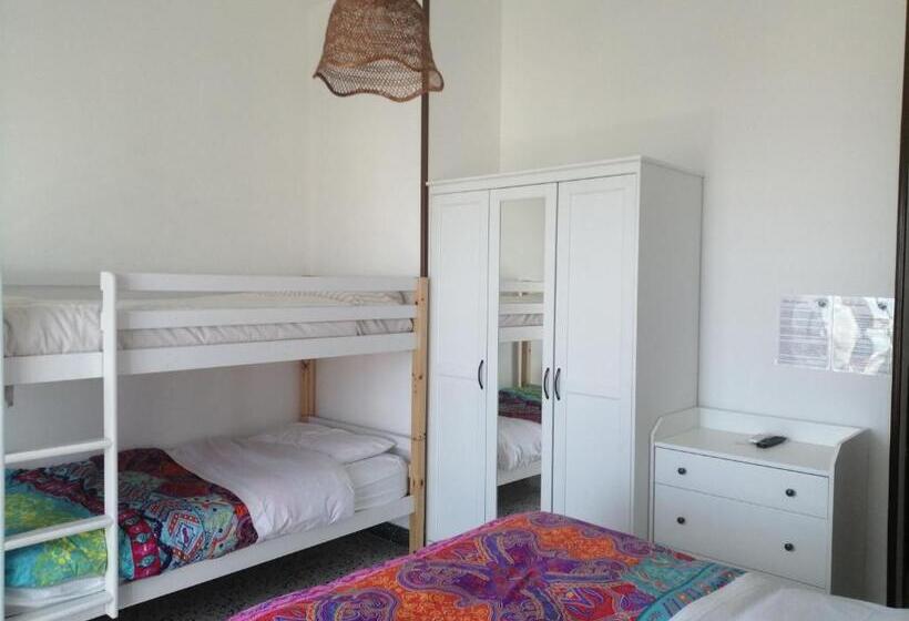 غرفة قياسية رباعية, B&b Galletto