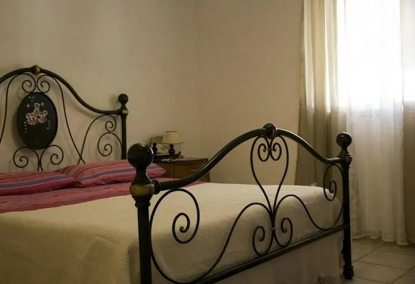 スタンダードルーム, Cozzo Spadaro B&b