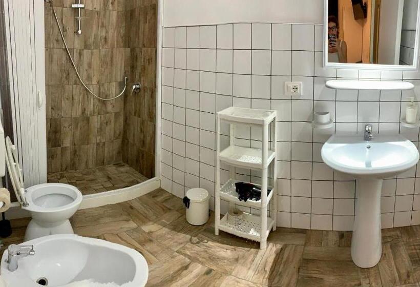 スタンダードルーム, Cozzo Spadaro B&b