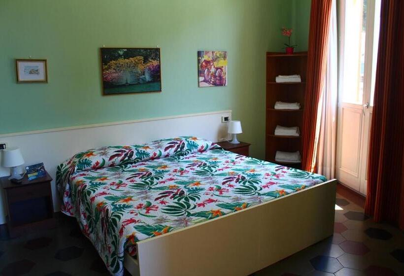 スタンダード4人部屋, Albergo Del Lago