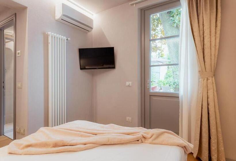 اتاق استاندارد با چشم‌انداز باغ, Il Cortile Di Elisa & Our Flats