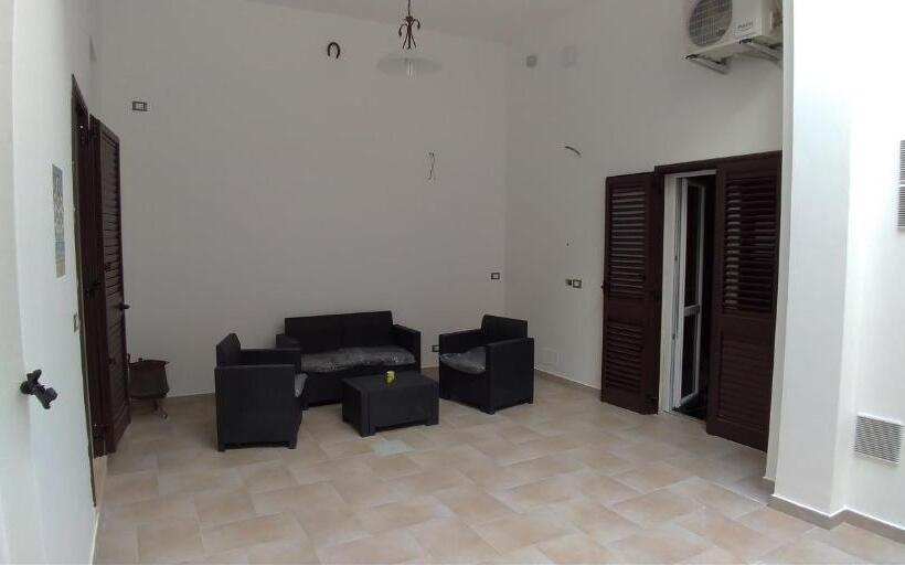 חדר סטנדרט לארבעה, B&b Nonna Irene