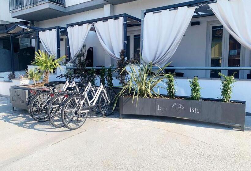 اتاق کلاسیک سه تخته, Garda Relais Luna Blu