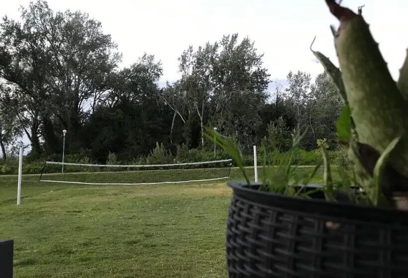 اتاق استاندارد سه نفره, Garda Relais Luna Blu