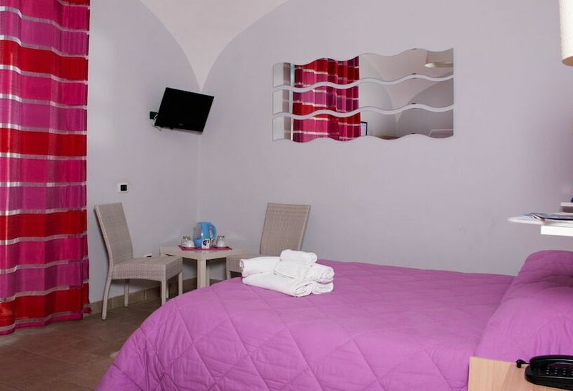 חדר משפחתי נוף לים, La Dimora Dei Borboni