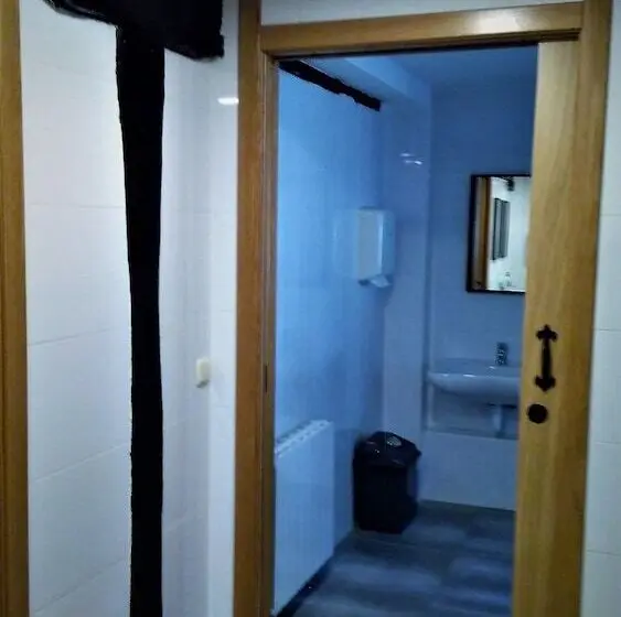 １ベッドルームハウス, Albergue Rural Mandoia   Hostel