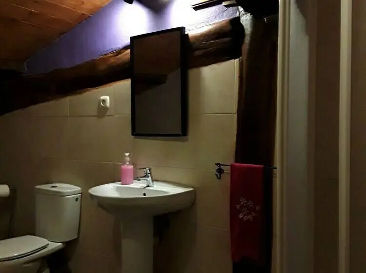 １ベッドルームハウス, Albergue Rural Mandoia   Hostel