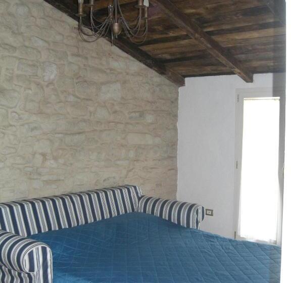 חדר סטנדרט לארבעה, Agriturismo Piccola Raieda