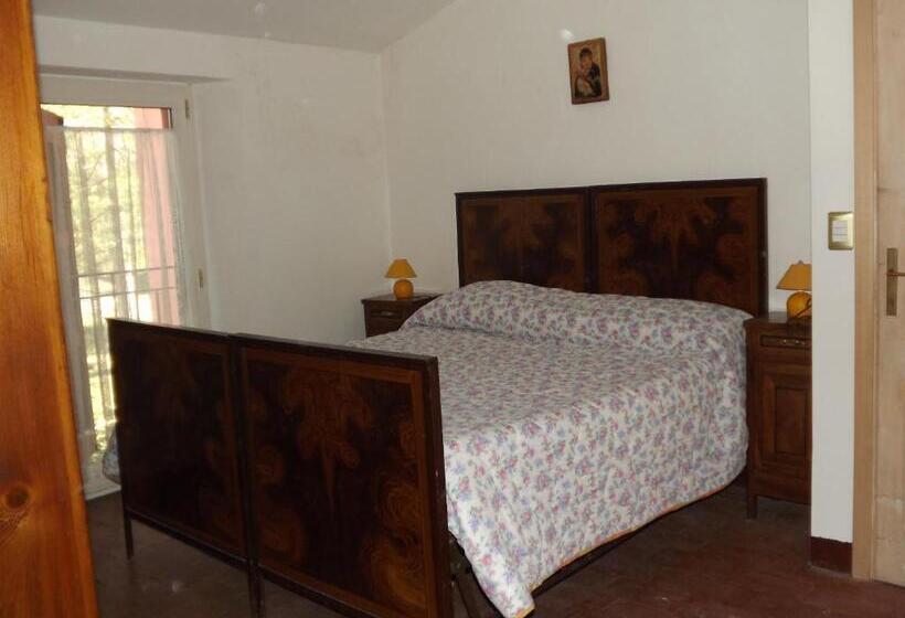 חדר סטנדרט לארבעה, Agriturismo Piccola Raieda