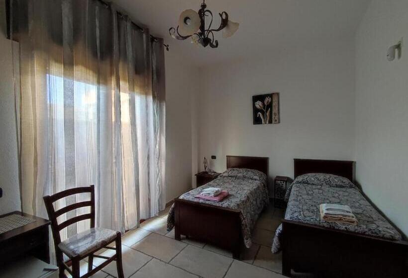חדר סטנדרט מותאם לאדם עם מוגבלויות, B&b La Rosa Dei Venti Sardinya