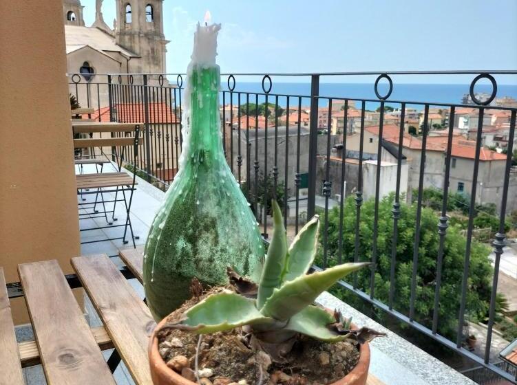 חדר סטנדרט, A Carubba Du Bungiurnu