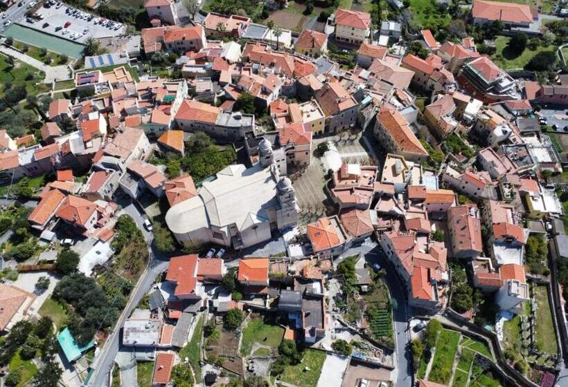 חדר סטנדרט, A Carubba Du Bungiurnu