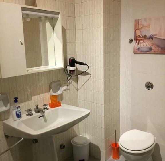 اتاق استاندارد با سرویس بهداشتی مشترک, La Giara Rooms
