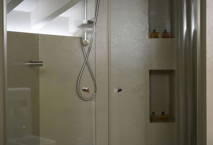 חדר דלוקס, Lovera Franciacorta