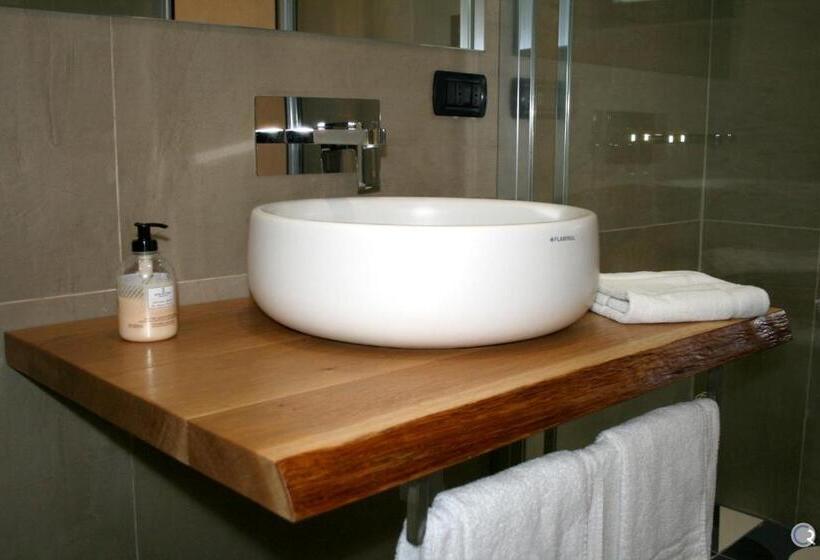 اتاق استاندارد با چشمانداز دریا, Punta Bianca Suite & Home Experience