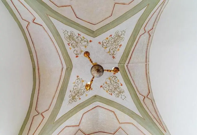 سوییت لوکس, B&b Corte Patitari