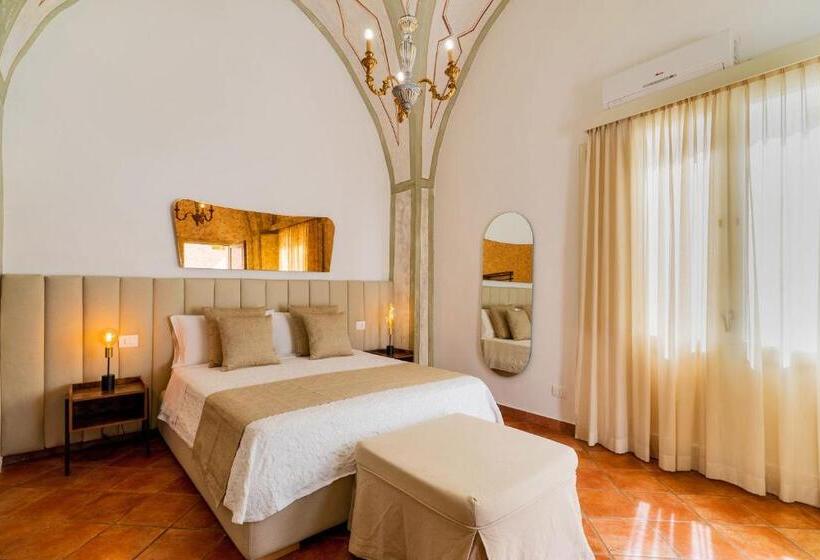 디럭스 스위트, B&b Corte Patitari