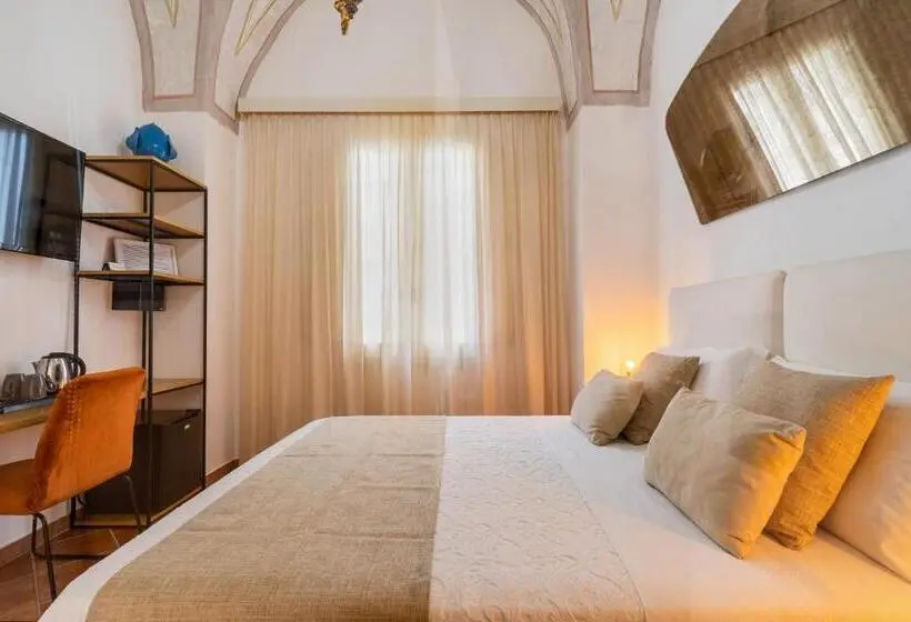 سوییت جونیور, B&b Corte Patitari