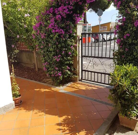 استودیوی لوکس, Villa Lory Albinia