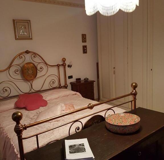 اتاق استاندارد سه نفره, Villa Lory Albinia