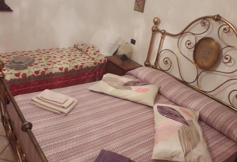 اتاق استاندارد سه نفره, Villa Lory Albinia
