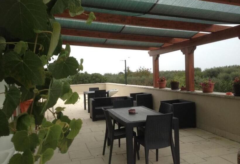 اتاق خانوادگی, Casa Delle Rondini