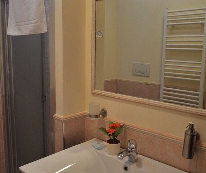 اتاق خانوادگی, Casa Delle Rondini