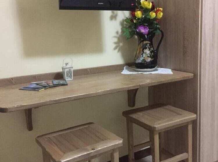 اتاق خانوادگی, Casa Delle Rondini