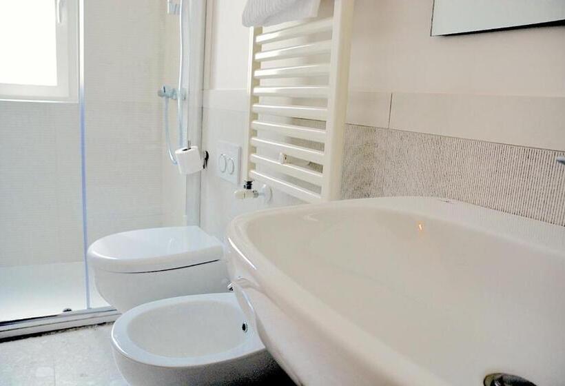 اتاق لوکس با بالکن, Vacanze Murgiane