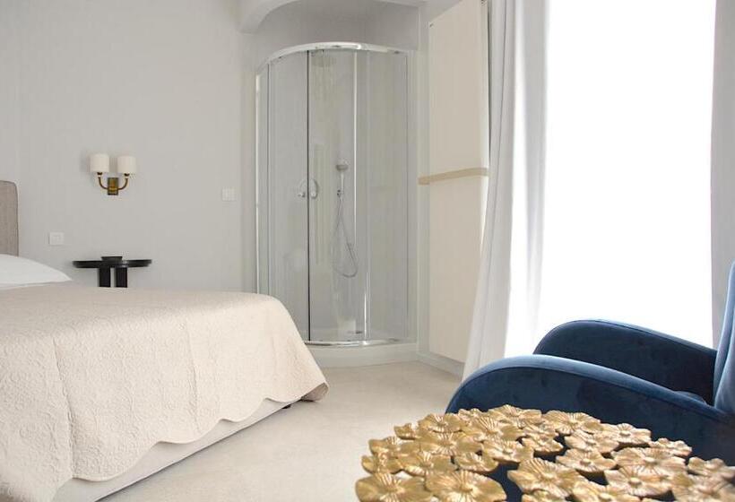 سوییت لوکس, Vacanze Murgiane