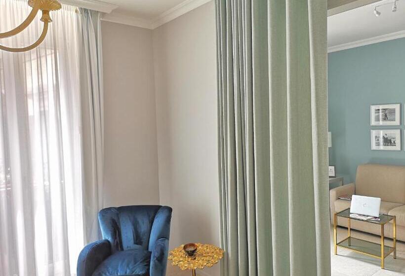 سوییت لوکس, Vacanze Murgiane