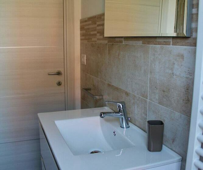 اتاق استاندارد سه نفره, B&b Borgo Antico