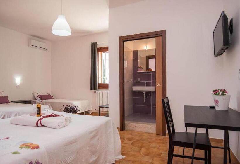 带露台的小型套房, Bed & Breakfast Giulio