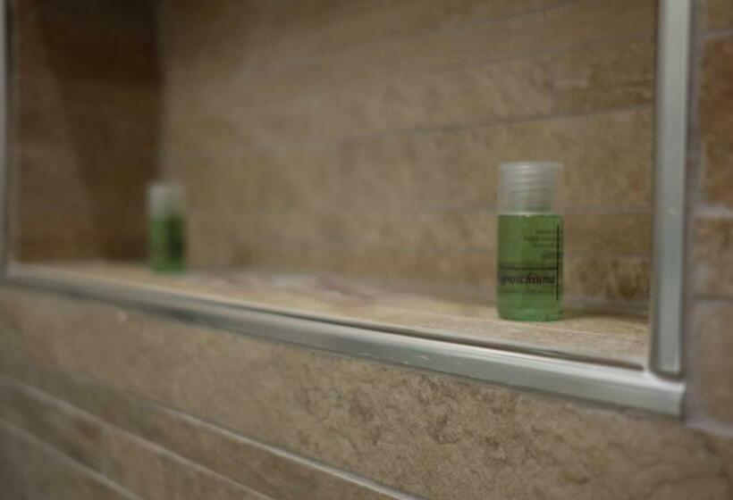 اتاق استاندارد با تخت بزرگ, B&b Relais I Cavalieri