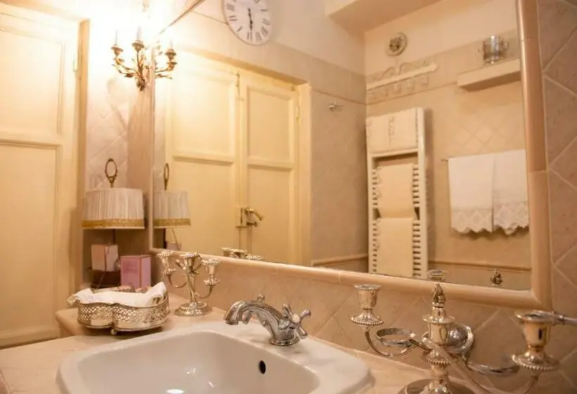 バルコニー付きスタンダードルーム, Casa Isabella B&b