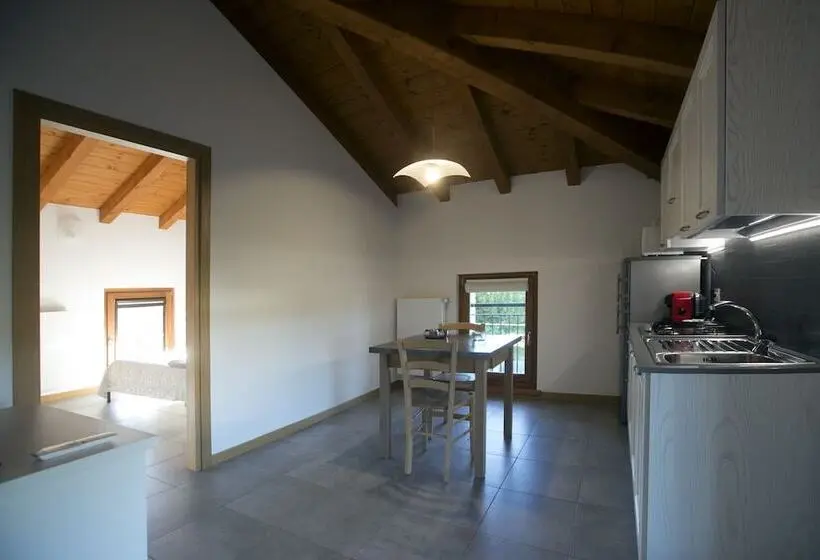 庭の見える１ベッドルームアパートメント, Agriturismo Mestroni