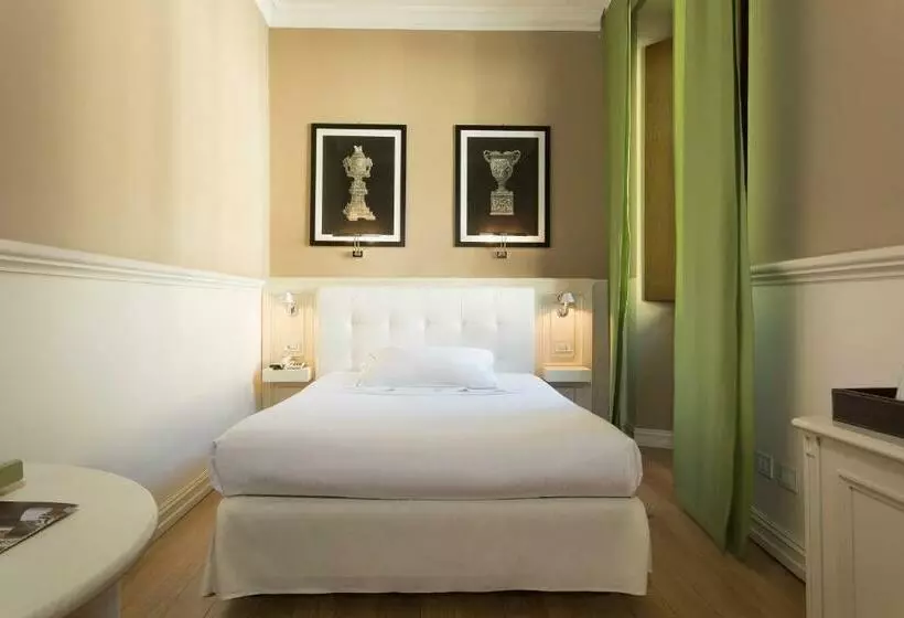 اتاق استاندارد یک نفره, Grand Hotel Cavour