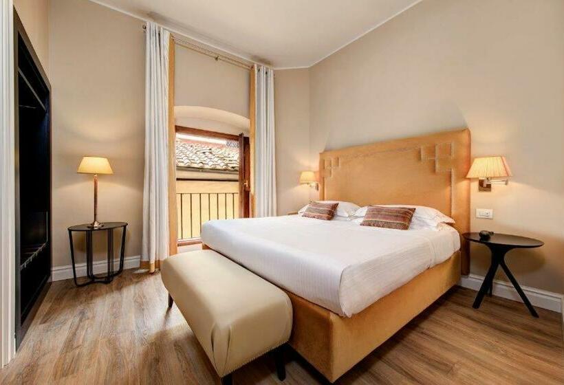 سوییت, Grand Hotel Cavour