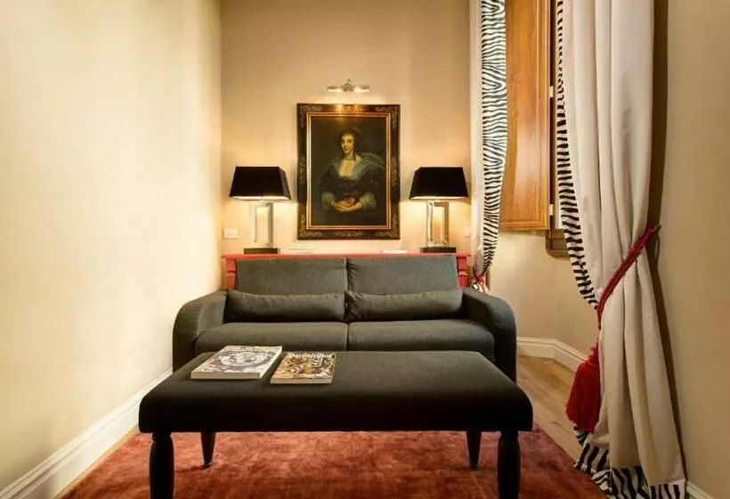 سوییت, Grand Hotel Cavour