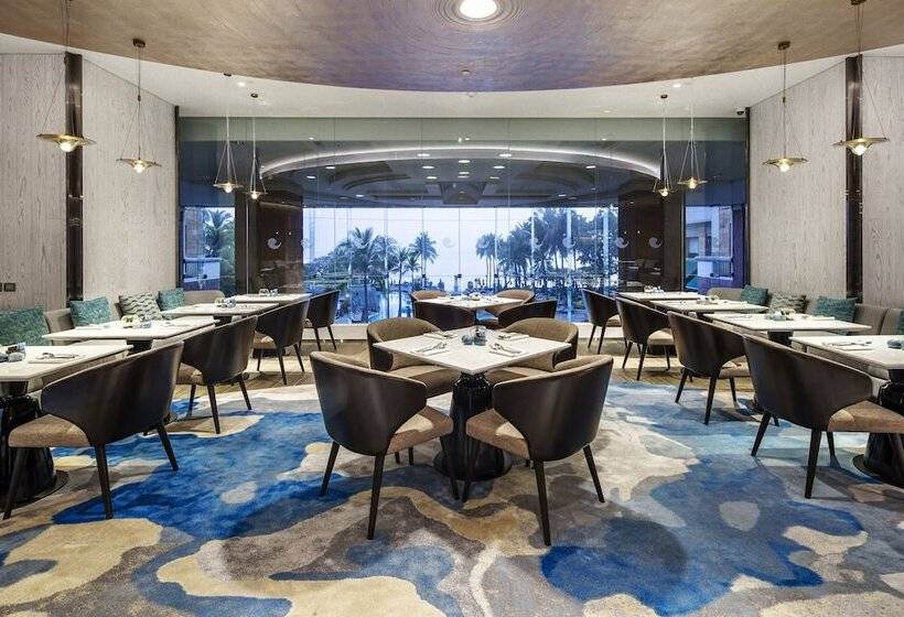 Номер Executive Вид на Море, Hilton Hua Hin Resort & Spa