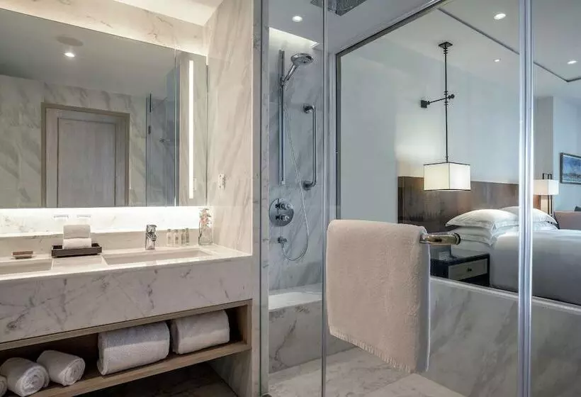 اتاق اجرایی با چشمانداز دریا, Hilton Hua Hin Resort & Spa