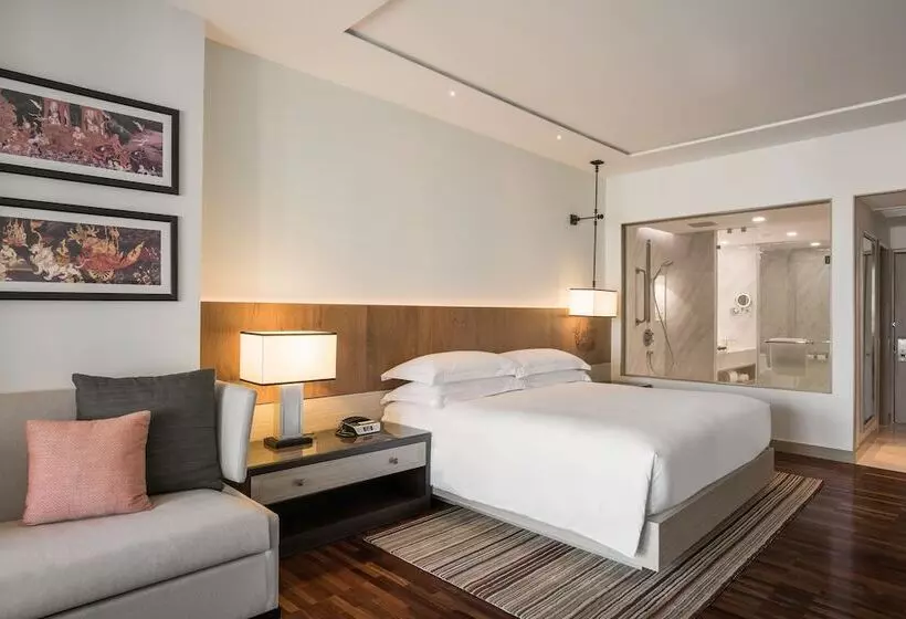 اتاق اجرایی با چشمانداز دریا, Hilton Hua Hin Resort & Spa