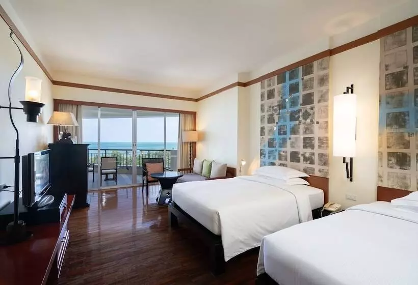 اتاق کلاسیک با چشمانداز دریا, Hilton Hua Hin Resort & Spa