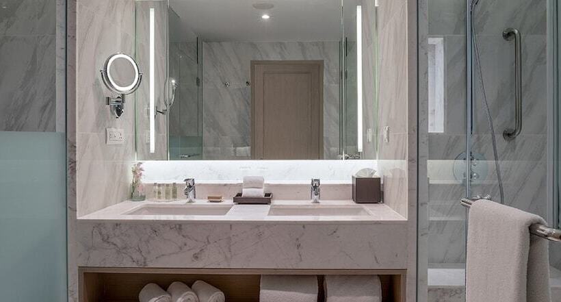 바다전망 이그제큐티브 룸, Hilton Hua Hin Resort & Spa