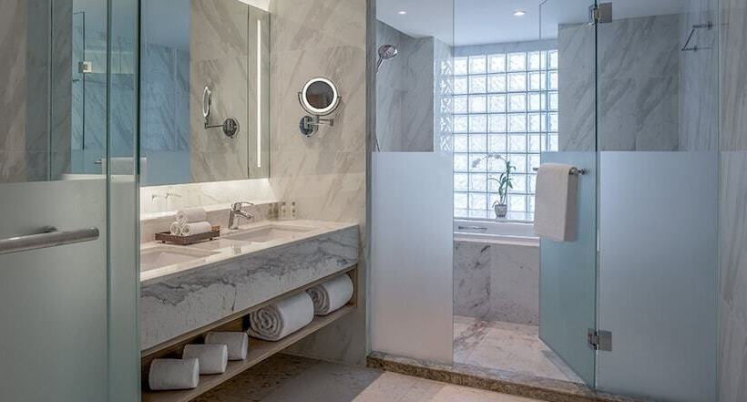 Номер Executive Вид на Море, Hilton Hua Hin Resort & Spa