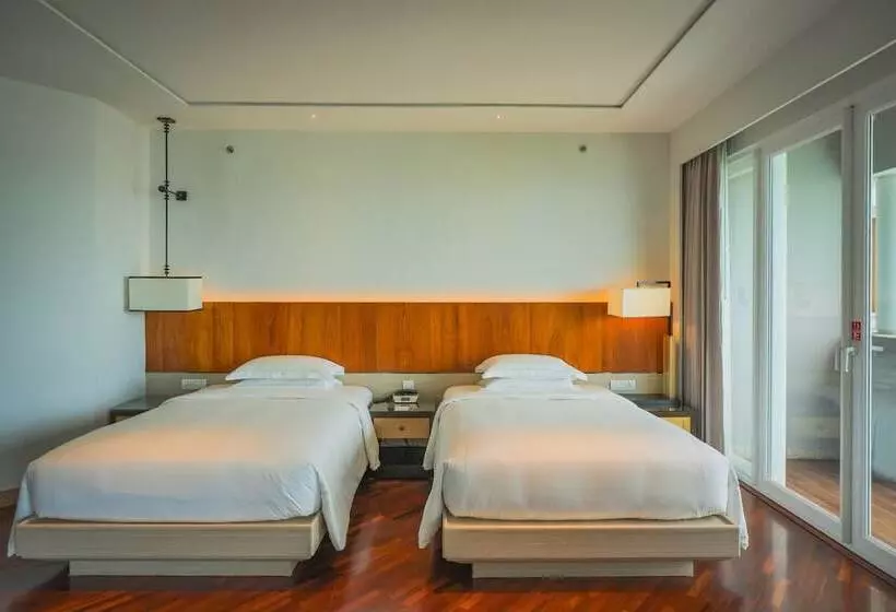 سوئیت اجرایی با چشمانداز دریا, Hilton Hua Hin Resort & Spa