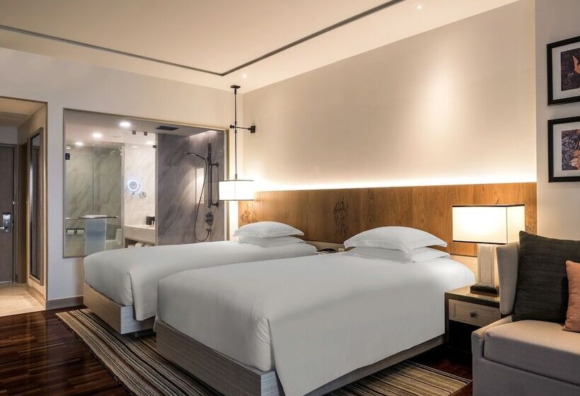 바다전망 이그제큐티브 룸, Hilton Hua Hin Resort & Spa