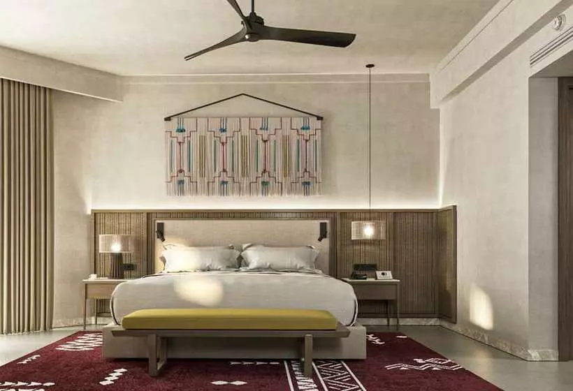 سوییت جونیور اجرایی, Hilton Hua Hin Resort & Spa