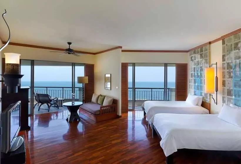 سوییت جونیور با چشمانداز دریا, Hilton Hua Hin Resort & Spa