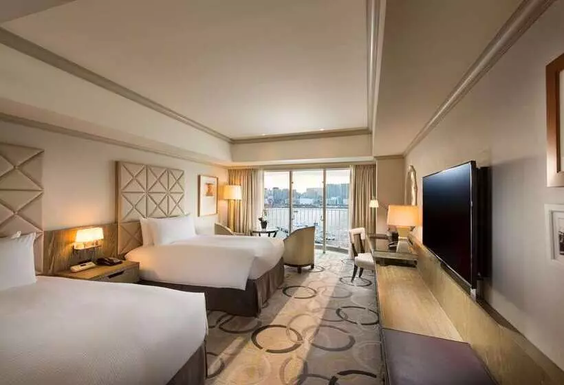 اتاق پرمیوم با چشمانداز دریا, Hilton Hua Hin Resort & Spa